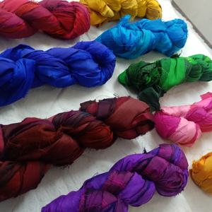 Rubans en soie professionnelle japonaise, 17mm, en soie cchari de couleurs vives et vibrantes, adapté aux magasins de fils et de fibres - Product Image 4