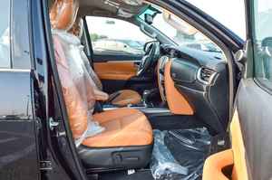 NOUVEAU TOYOTA 2025 POUR TUNER SR5 0KM 7 PLACES 6 CYLINDRES 299 CV TRANSMISSION AUTOMATIQUE - Product Image 2