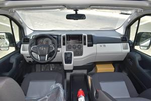 Minibús Toyota Hiace 2021 Usado, Muy Limpio y en Perfecto Estado, Volante a la Izquierda, Transmisión Manual, Motor de Gasolina, Disponible para la Venta - Product Image 4