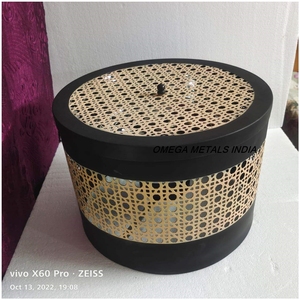 Réchauffeur d'aliments à finition dorée et noire, plat de service des aliments Casserole arabe unique pour la maison Hot Selling Hot Pot - Product Image 3