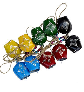 Juego de campanas de Metal colgantes de Navidad azul de 6 piezas, atractivo diseño de hierro tallado para el hogar, restaurante, propósito decorativo - Product Image 5