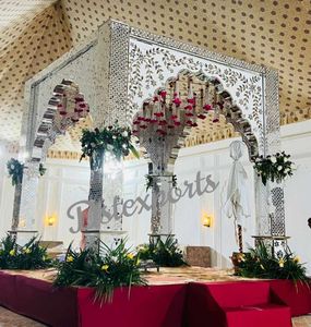 แนวคิดการตกแต่งเวทีมุสลิมที่หรูหราแบบดั้งเดิมชุดแกว่งพร้อมกระจกฉากหลังของตกแต่งงานแต่งงานอิสลามสำหรับ mehendi - Product Image 4