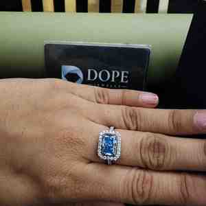 Elegante Anillo de Boda de Diamante Natural Azul Radiante en Oro Sólido de 18 Quilates y Acero Inoxidable, Estilo Moderno Unisex, Regalo para Fiestas, Certificado IGI - Product Image 6