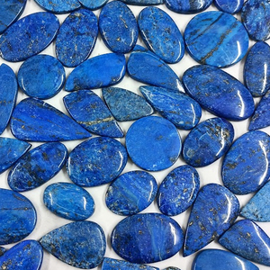 Cabochon ovale en lapis-lazuli bleu de haute qualité pour la fabrication de bijoux - Product Image 1