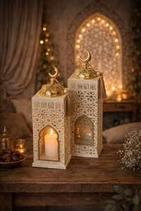 Farol de Ramadán de Lujo Blanco y Dorado con Estrella Creciente, Luz LED Cálida, Decoración Metálica Calada, Adorno Festivo para el Hogar, Regalo - Product Image 5