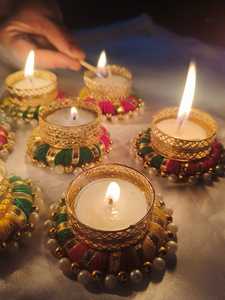 Porte-diya multicolores faits à la main, cadeaux de retour parfaits pour Diwali, décorations de bougies chauffe-plat, cadeau indien unique, cadeau de pendaison de crémaillère, décoration - Product Image 5