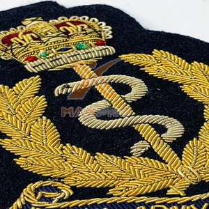 Vente en ligne en gros de badges brodés à la main, fabrication pakistanaise, badges brodés faits à la main - Product Image 4