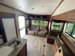 Jayco E-a-g-l-e H-t 24.5C-K-T-S d'occasion 2018 - Product Image 5