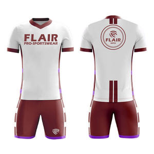 Camiseta de fútbol para niños de diseño Retro personalizado, la mejor calidad, 100% poliéster, cómodo, transpirable, conjuntos de parte superior delantera corta, nombre nacional OEM - Product Image 5