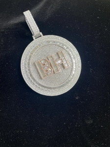 Colgante de lujo de plata de ley 925 con diamante de moissanita VVS, letra personalizada, estilo hip hop, amuleto de lujo para uso diario. - Product Image 6