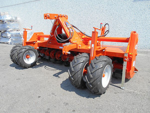 Nuevo Cultivador Agrícola Rojo de 7HP, Rotocultivador de 4 Filas, Componentes Principales de la Caja de Cambios, Pulverizador, Alimentador de Semillas, Garantía de 5 Años - Product Image 4