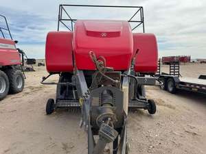 Presse à balles carrées à haute capacité Massey Ferguson LB2234XD 2023, robuste, avec moteur - Garantie de 2 ans pour une production de foin efficace - Product Image 2