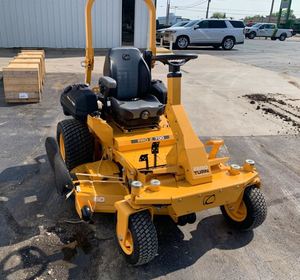 Compre el Cortacésped de Giro Cero Cub Cadet PRO Z Serie 700, Motor Potente de Grado Comercial, Plataforma Ancha, Confiable y Eficiente - Product Image 2