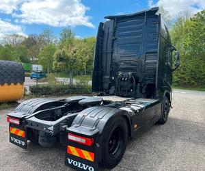 Nuovo Volvo FH 460 4x2 Euro6 con Trasmissione Automatica, Motore Diesel 451-500 CV, Capacità di Carico 21-30T, Sedile con Sospensione Pneumatica - Product Image 5