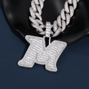 Colgante de Lujo con Inicial M, Diamantes de Imitación VVS, Cadena de Plata Estilo Hip Hop, Dijes de Diferentes Tamaños - Product Image 3