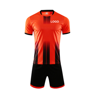 2024-2025 Ensemble complet de vêtements de football personnalisés pour jeunes hommes Kit de football comprenant des uniformes de maillot avec service OEM de coupe automatisée - Product Image 3