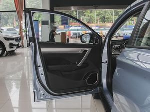 Nouvelle Geely Binyue Coolray 1.5t SUV Essence 5 Portes 5 Places – Véhicule Neuf 2025 – Vente Directe Usine Chine - Product Image 4