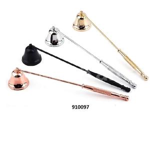 Éteignoir à bougie plaqué argent en laiton avec longue poignée - Product Image 5