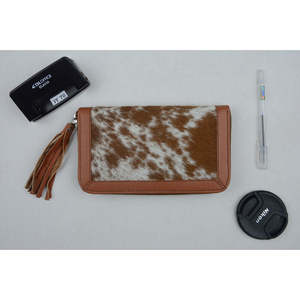 Cartera Pequeña de Cuero Vacuno Genuino LAXURA para Mujer, Producto Elegante y con Estilo - Product Image 3