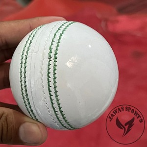 Balle de cricket de sport haute performance de meilleure qualité en cuir dur balle dure 4 pièces/2 pièces Sialkot fabrique JawasSports - Product Image 6