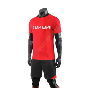 Conjunto de ropa de fútbol por sublimación personalizada al por mayor, uniformes de equipos de fútbol, modelos de camisetas de fútbol, conjunto de camisetas de clubes de fútbol para jóvenes - Product Image 4