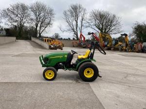 2013 Johhn Deere 2520, Tractor compacto, Horas bajas, Buen estado. - Product Image 3