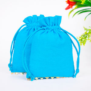 Vente chaude Petit Cordon Logo Personnalisé Coton Collier Pochette À Bijoux, Indien À La Main Faveur De Mariage Cadeau Emballage Sac En Gros - Product Image 1