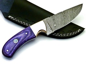 Couteau à lame fixe en acier Damas fait main et personnalisé pour la chasse et le dépecage – Couteaux et outils - Product Image 4