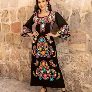 Lussuoso Maxi abito floreale in stile messicano ricamato da lavoro Boho Lady Resort abito da sera bianco stile bohémien manica lunga messicana