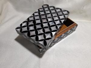 Boîte à bijoux en résine de fabrication indienne Organisateur élégant pour les bijoux fins et de mode disponibles pour la quantité en vrac - Product Image 2