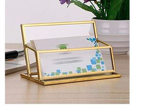 Mini tarjetero de escritorio en color dorado Perfecto para negocios y almacenamiento de tarjetas de visita en oficinas Solución elegante y práctica - Product Image 4