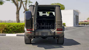 USADO 63 4.0P 2024 DARK OLIVE MAGNO WAGON Volante a la Izquierda Turbo Automático Asientos de Cuero Entrega Rápida Importación Europa - Product Image 4