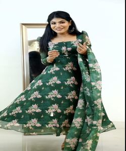 Las mujeres de diseñador visten Georgette hermoso vestido impreso digital con Dupatta mejor precio Ropa Étnica Surat textil mercado ropa - Product Image 3