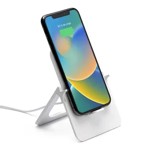 Set da Scrivania Personalizzato Hannibal con Base di Ricarica Wireless per Gadget - Product Image 5