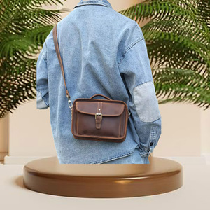 Matelassé Crazy Horse en cuir véritable petit sac de messager pour femmes dames cartable poignée supérieure sac à main sac à main conception à bandoulière - Product Image 6