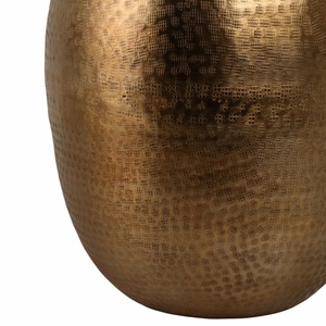 Florero de metal hecho a mano de estilo clásico para la decoración del hogar - Product Image 4