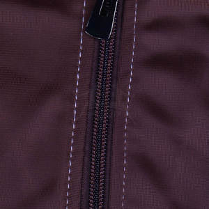 Survêtement de sport deux pièces avec panneaux en maille respirante Survêtement de sport confortable avec pantalon à cordon réglable - Product Image 5