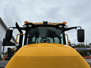 2023 JCBb Fastrac 4220 Tractor For Sale - Product Image 5