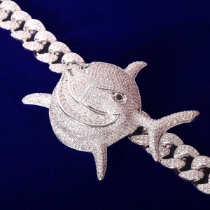 Pendentif requin hip-hop serti de moissanite VVS certifiée GRA, édition limitée, avec argent 925 plaqué or, bijoux brillants pour rappeur - Product Image 6