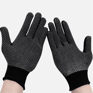 Gants de travail confortables en tricot à pois sans couture réutilisables avec tenue sûre et dextérité Gants de sécurité antidérapants - Product Image 4
