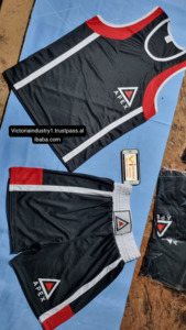 Uniforme de lutte sportive standard 100% polyester Uniformes de boxe unisexes - Product Image 4