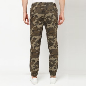 กางเกงจ็อกเกอร์ลำลองผู้ชายทรงหนา เอวสูง ปิดด้วยเชือกผูก ระบายอากาศ แห้งเร็ว ผลิตจากโพลีเอสเตอร์ผสม เหมาะสำหรับฤดูใบไม้ร่วง ผลิตในบังกลาเทศ - Product Image 2