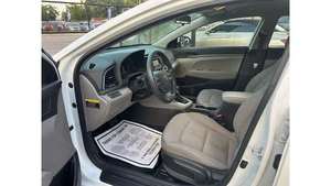 Gran Oferta 2017 para Elantra SE 2.0L Sedán Automático, Portaequipajes de Aleación de Aluminio, Asientos de Cuero, Venta de Temporada, Auto Usado - Product Image 3