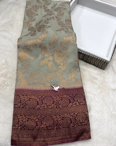 Original Minakari Heavy Zari Border and Heavy Weaving Work Saree Made of Silk - Product Image 2