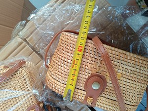 ขายส่งกระเป๋าฟางแฮนด์เมดกระเป๋าชายหาดวันหยุดฤดูร้อนและกระเป๋าถือหวาย - Product Image 3