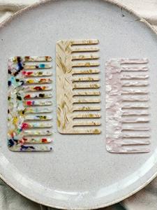 Peigne en résine professionnel pour coiffeur, peigne à cheveux pour salon de coiffure, matériau en résine de haute qualité - Product Image 3