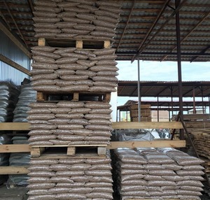 Granulés de bois de pin de haute qualité pour poêle, prix de gros compétitifs, livraison rapide - Product Image 3