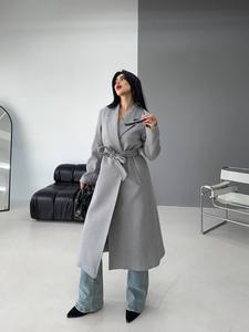 Manteau trench élégant gris en mélange polyester/coton, décontracté, à manches longues, col chemise, ceinturé, réversible, coupe-vent, pour l'automne - Product Image 1