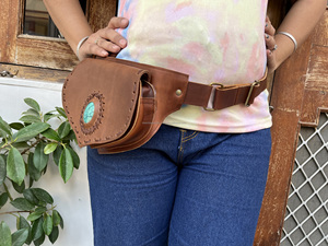 Riñonera de cuero auténtico para hombre y mujer, cinturones de bolsillo de cuero con estilo, a la cadera, cinturón de piedras para juegos de viaje, Unisex - Product Image 2