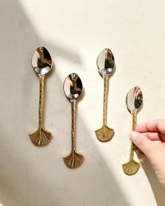 Juego de Cucharas de Latón Dorado con Diseño de Árbol, Perfecto para Eventos Elegantes, Bodas, Restaurantes y Uso Doméstico, de la India - Product Image 5
